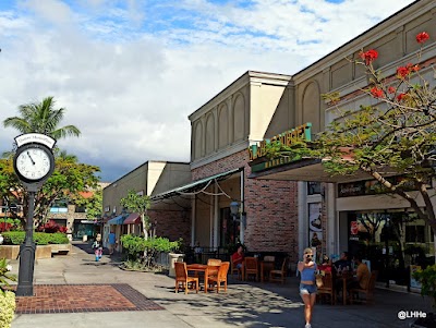 Queens' Marketplace